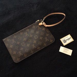 Louis Vuitton Neverfull MM zippered clutch